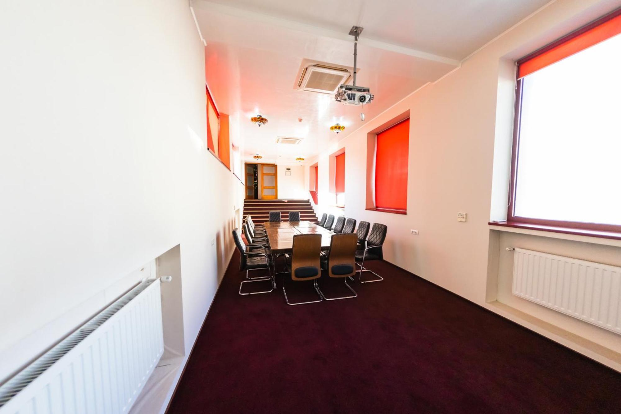 Daily Plaza Hotel Suceava Esterno foto