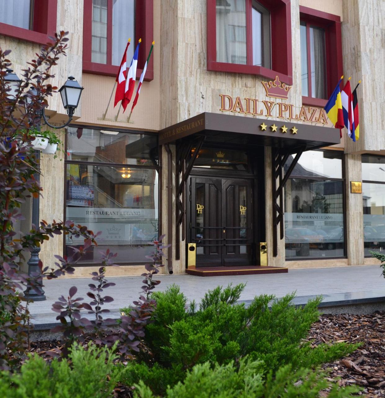 Daily Plaza Hotel Suceava Esterno foto